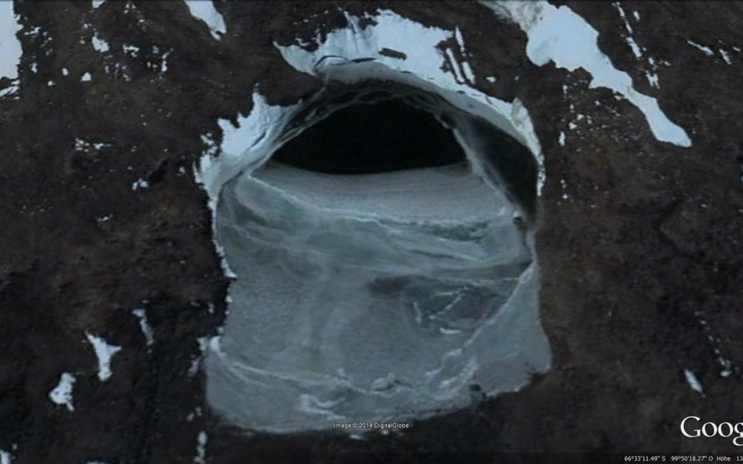 Riesige Löcher in der Antarktis